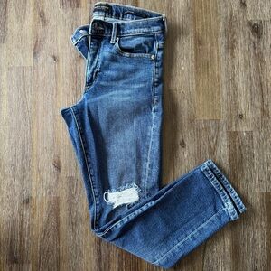 Stylish Blue Denim Jeans with Distressed Detail